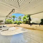 Le Gray - Terrasse Centre Croisette & Palais Канны